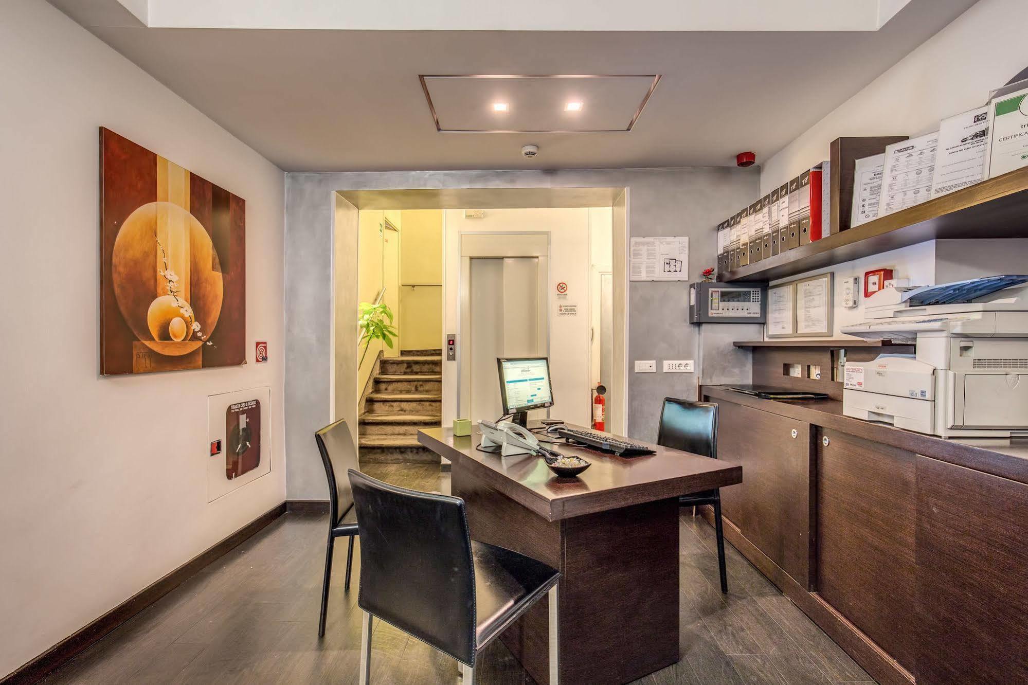 Hotel Rinascimento - Gruppo Trevi Hotels Rome Exterior photo